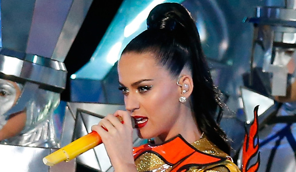 Katy Perry’s fierce Super Bowl beauty look