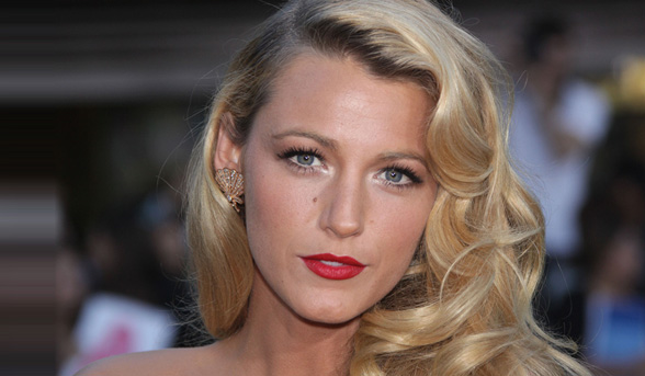 Blake Lively says she puts what on her nipples?!