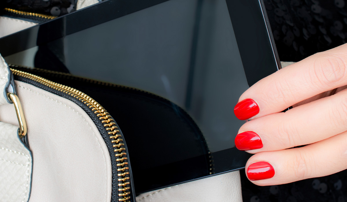 4 things that can instantly ruin your mani