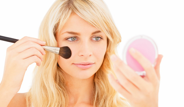 How-to: apply loose face powder