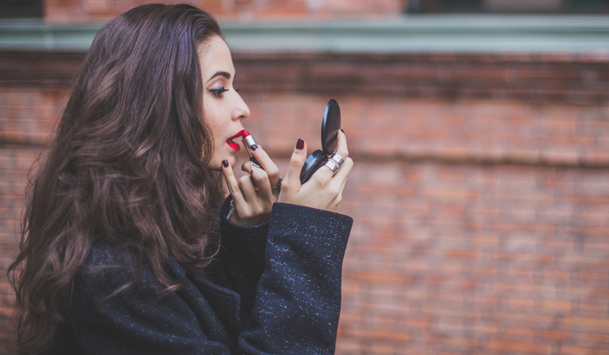 5 ways to make your makeup last all day