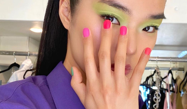 13 manicures that look their best on short nails