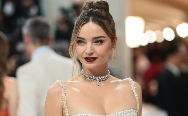 miranda kerr met gala lipstick