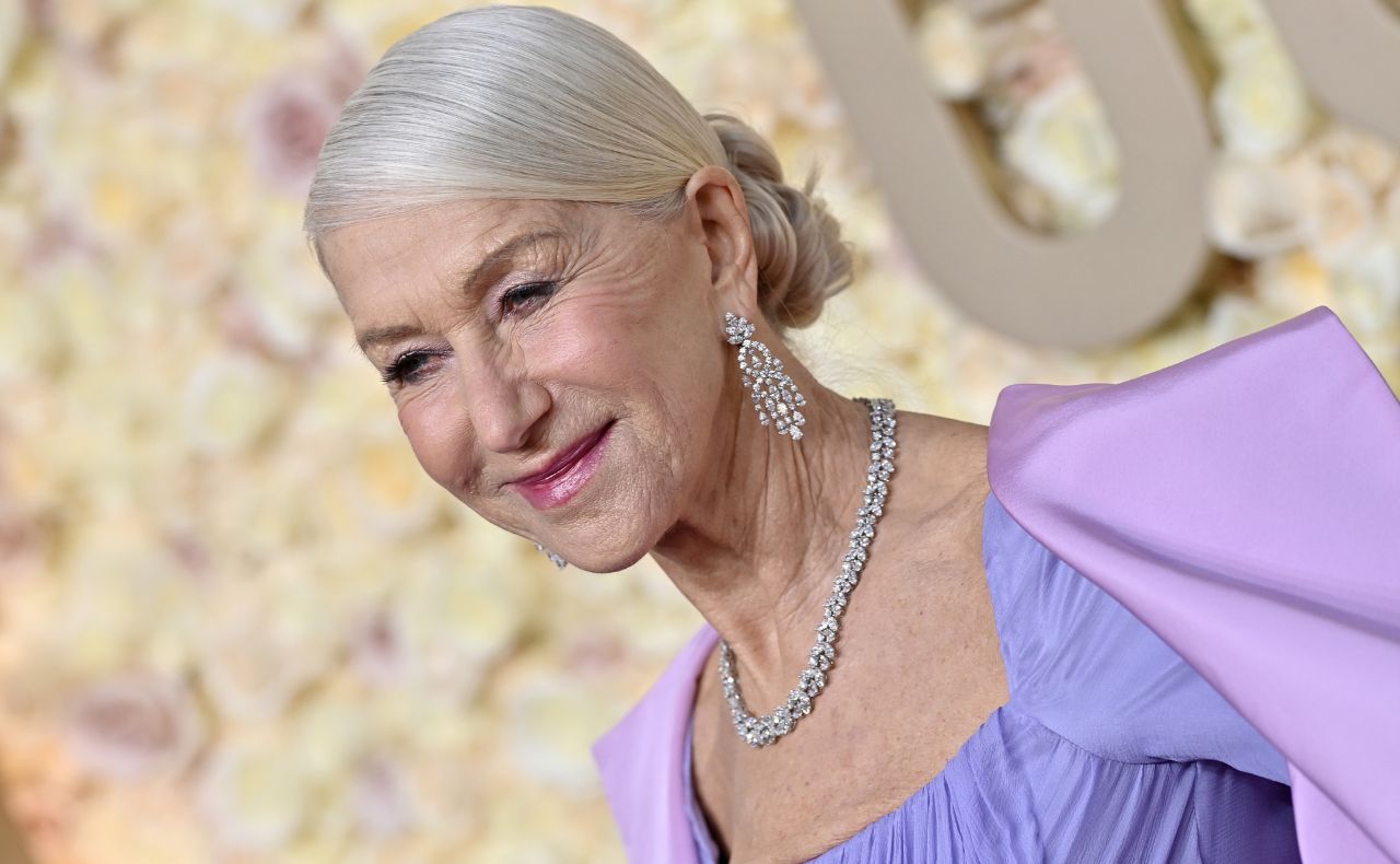 Here’s Why Helen Mirren Doesn’t Do ‘Beauty Bags’