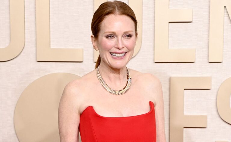 Julianne Moore’s Golden Globes Makeup Incorporated This $10 Staple