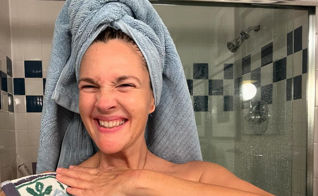 drew barrymore in hair towel